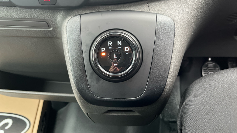 Ford Transit E-350 L3 Rwd 135kW 68kWh H2 Leader Van Auto